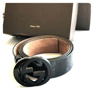 Black Gucci belt